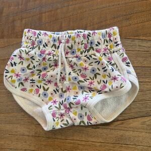 Childhoods Clothing Flower Shorts - Size 3T